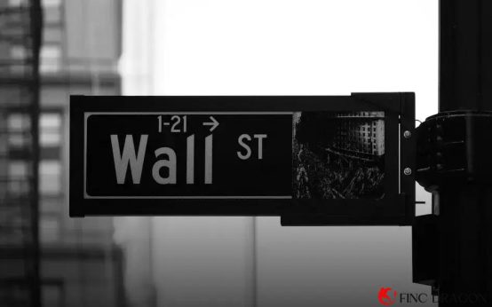Why Banks Are Pushing for a Cashless Society Now